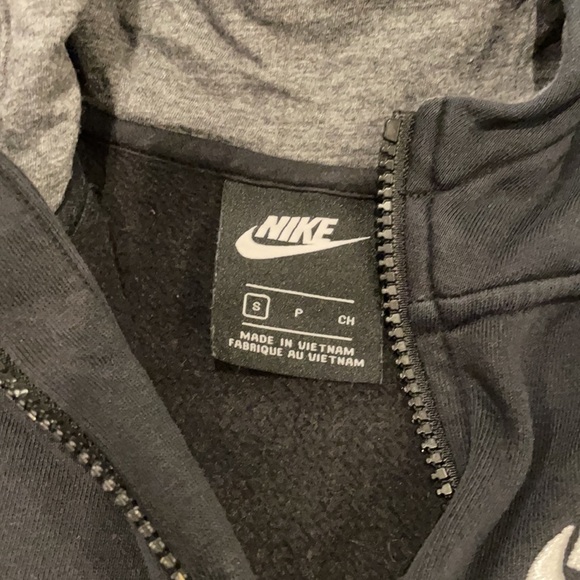 Boys Nike black and gray zip up hoodie size small - Picture 2 of 4